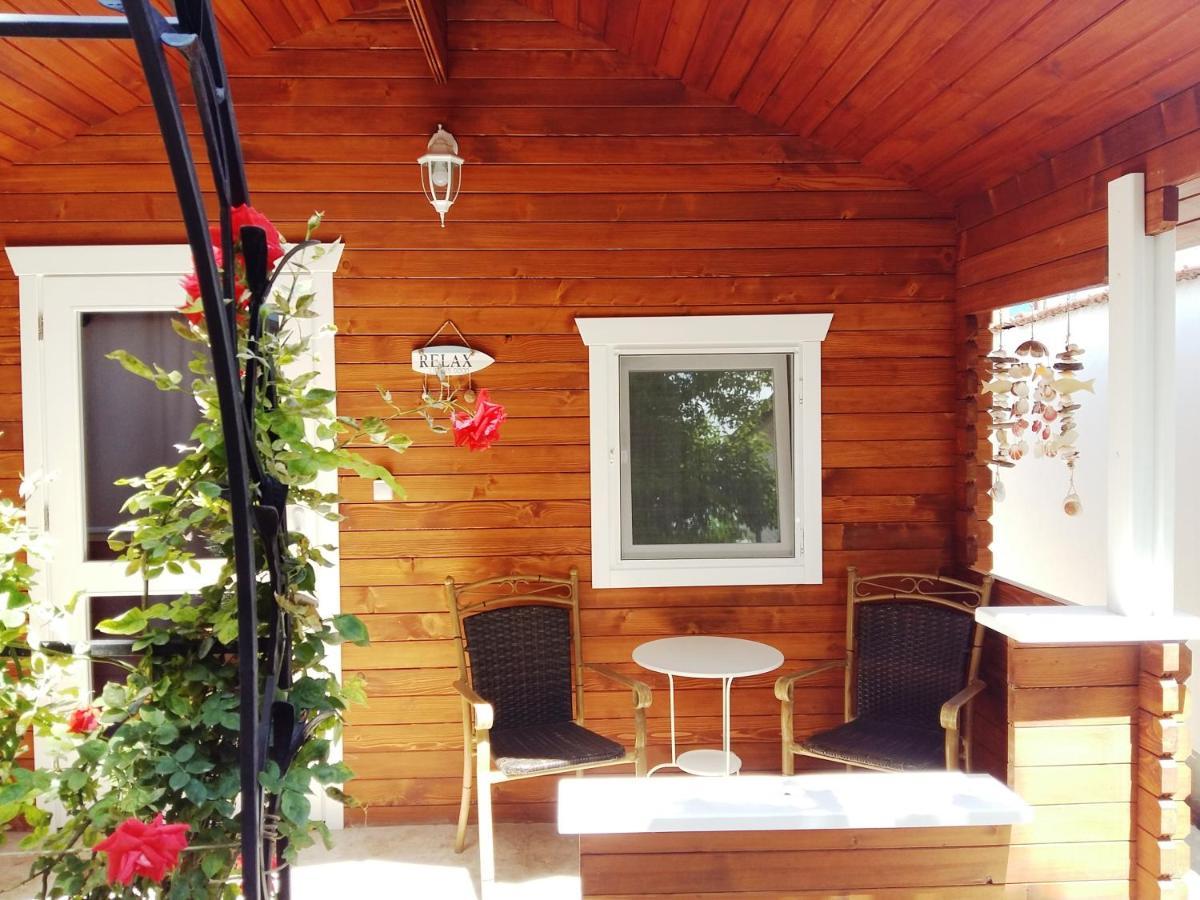 Guest House Yanita Varna ภายนอก รูปภาพ