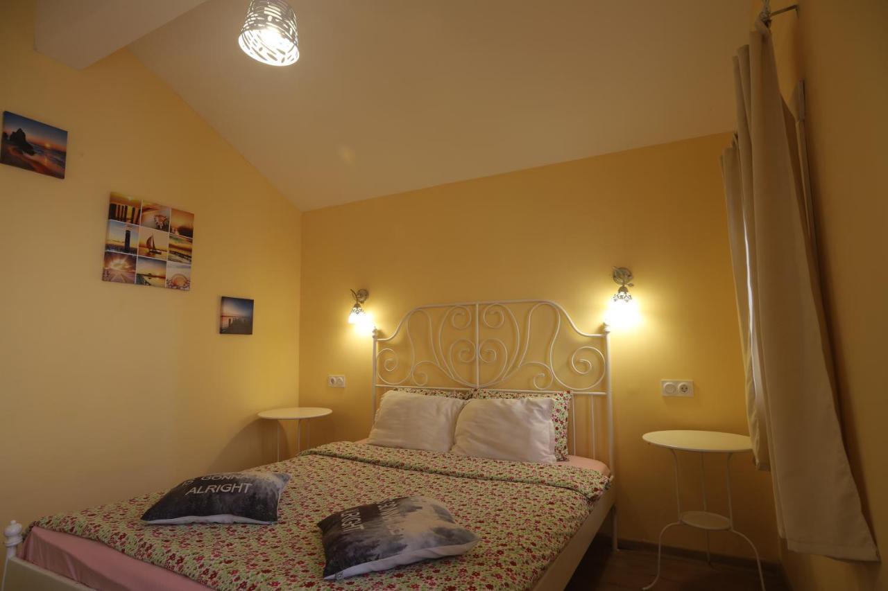 Guest House Yanita Varna ภายนอก รูปภาพ