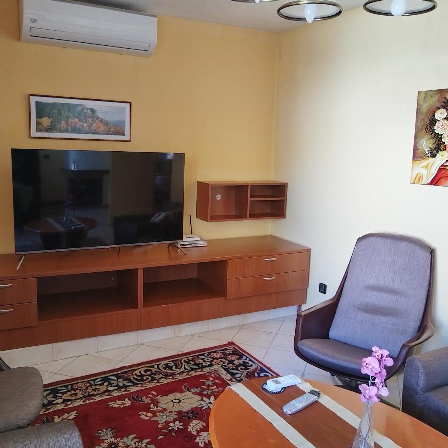 Guest House Yanita Varna ภายนอก รูปภาพ